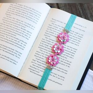 Faux Leather Flower Elastic Bookmark for Books, Planners & Journals
